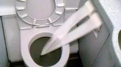 <b>在飞机上用厕所时要小心！空姐不会告诉你的飞机厕所5个真相-振泰实业</b>